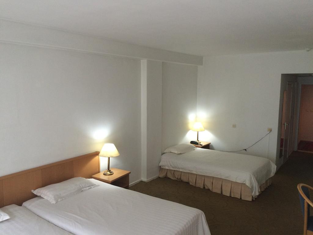 Hotel Keyserlei Anversa Esterno foto
