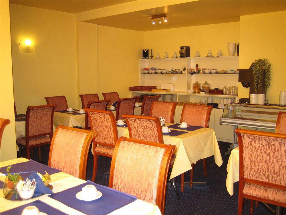 Hotel Keyserlei Anversa Esterno foto